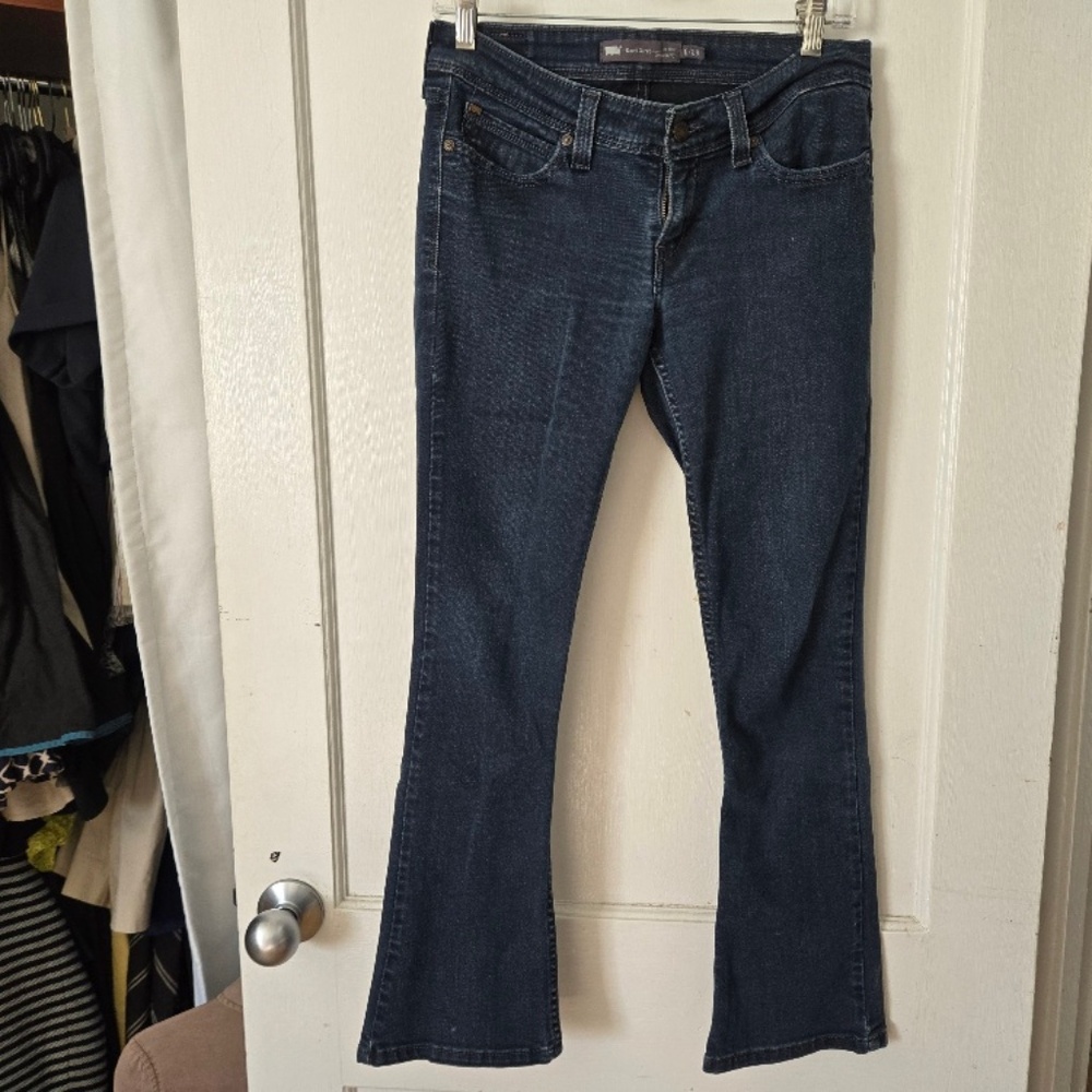 Levi's Demi Curve / Low Rise - Bootcut Skinny - 9/29